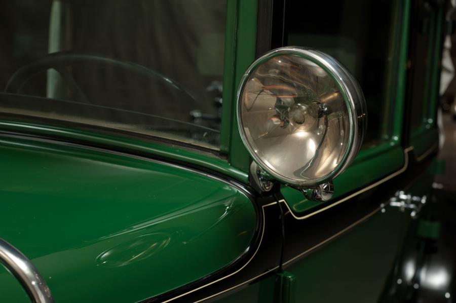  Cadillac Town Sedan V8 Al Capone Car 1928 года  (фото 7 из 54)